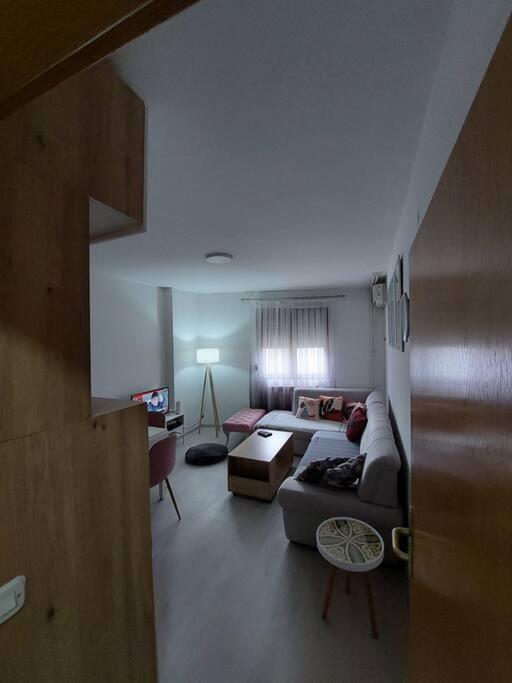 City Center Chic, Urban Apartment Skopje Exterior foto
